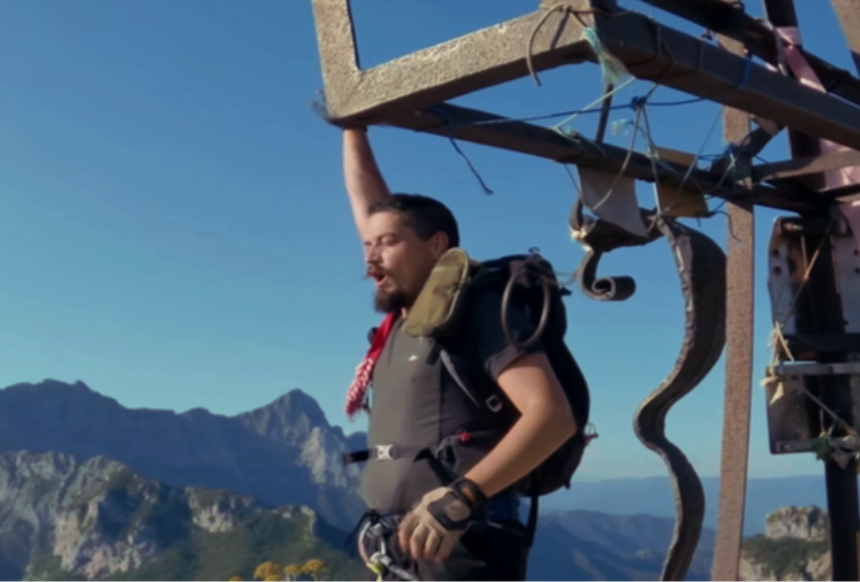 Sui SOCIAL esplode l'ODIO contro gli escursionisti TEMERARI