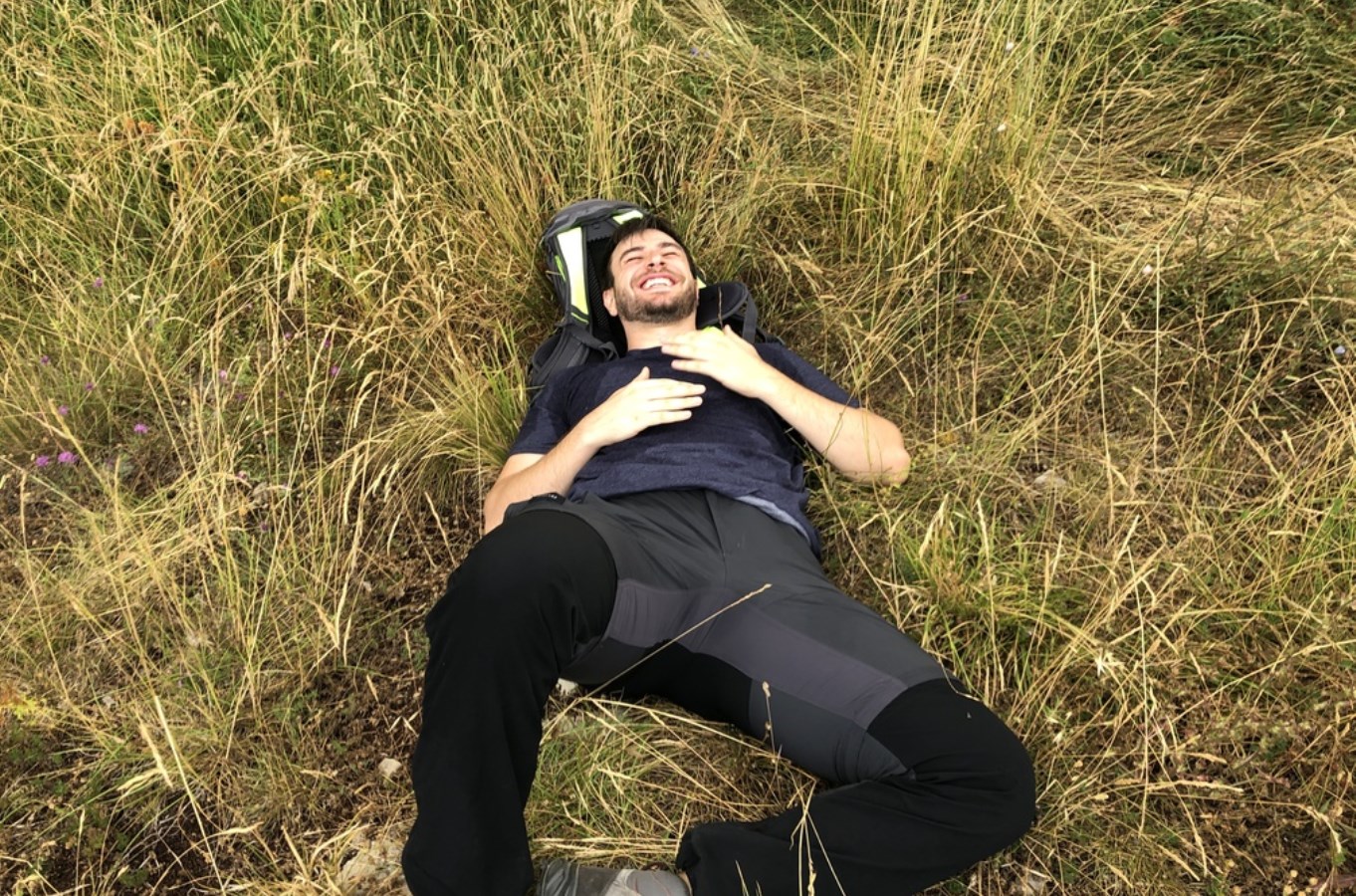 sperduti-fra-alberi-e-rovine_15